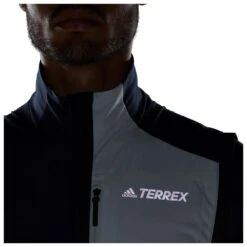 Veste Sans Manche Adidas Xpr Xc Vst Legend Ink Linen Green -Ski Équipement Boutique b63c1eed752ec9ab1509b98e254e6eea010a6893 H23ADIDTTH2257546 903